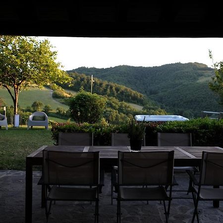 Casa Vacanze Colonnata Губбіо Екстер'єр фото