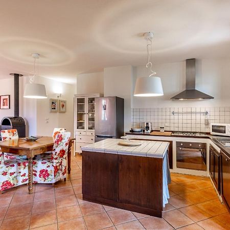Casa Vacanze Colonnata Губбіо Екстер'єр фото