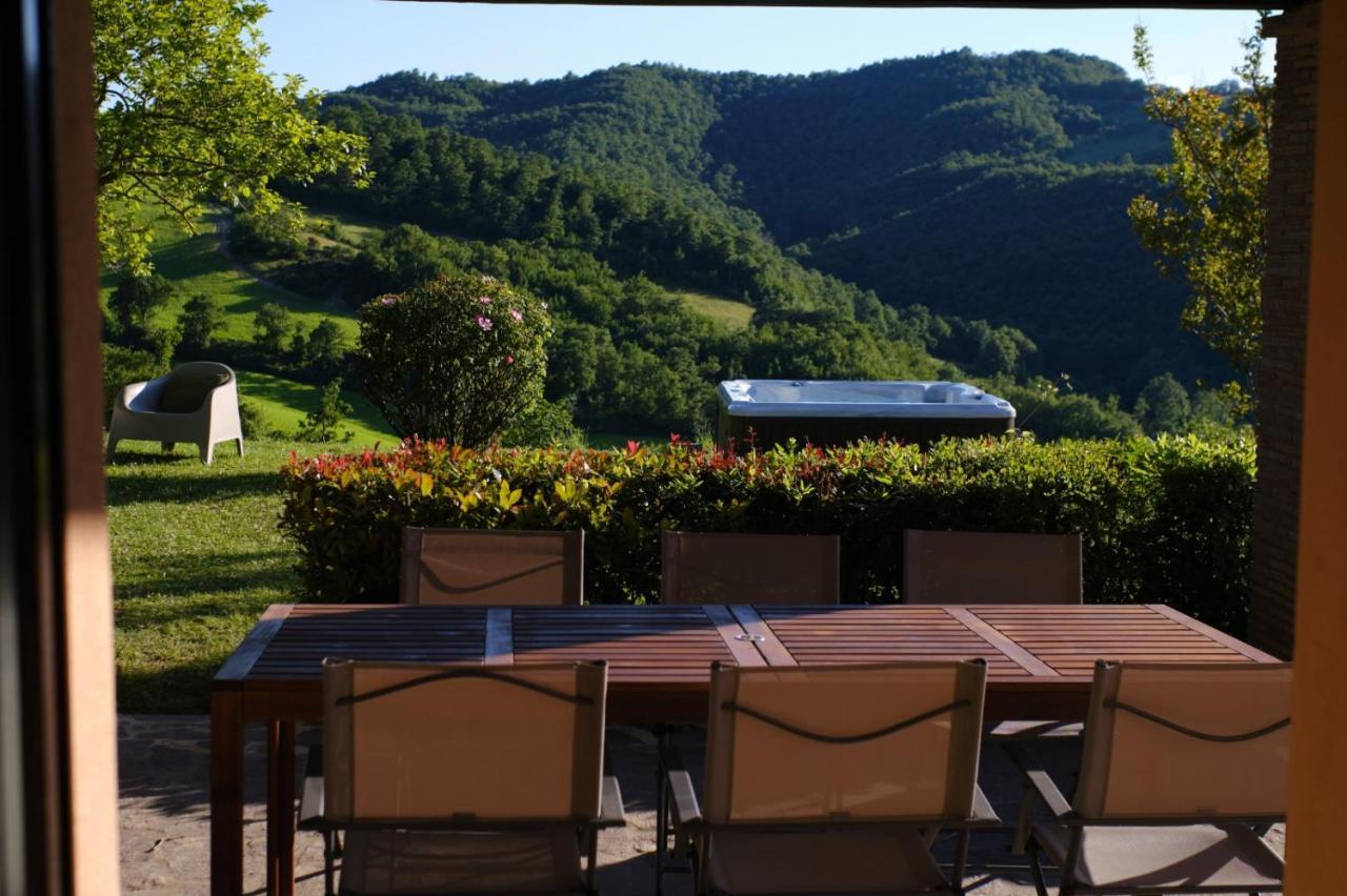 Casa Vacanze Colonnata Губбіо Екстер'єр фото