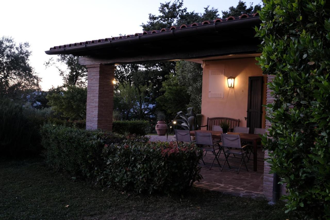 Casa Vacanze Colonnata Губбіо Екстер'єр фото