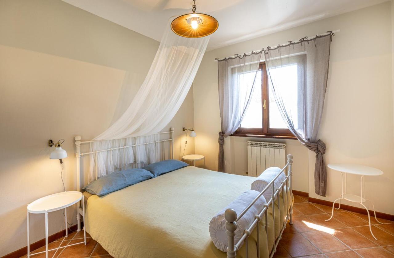 Casa Vacanze Colonnata Губбіо Екстер'єр фото