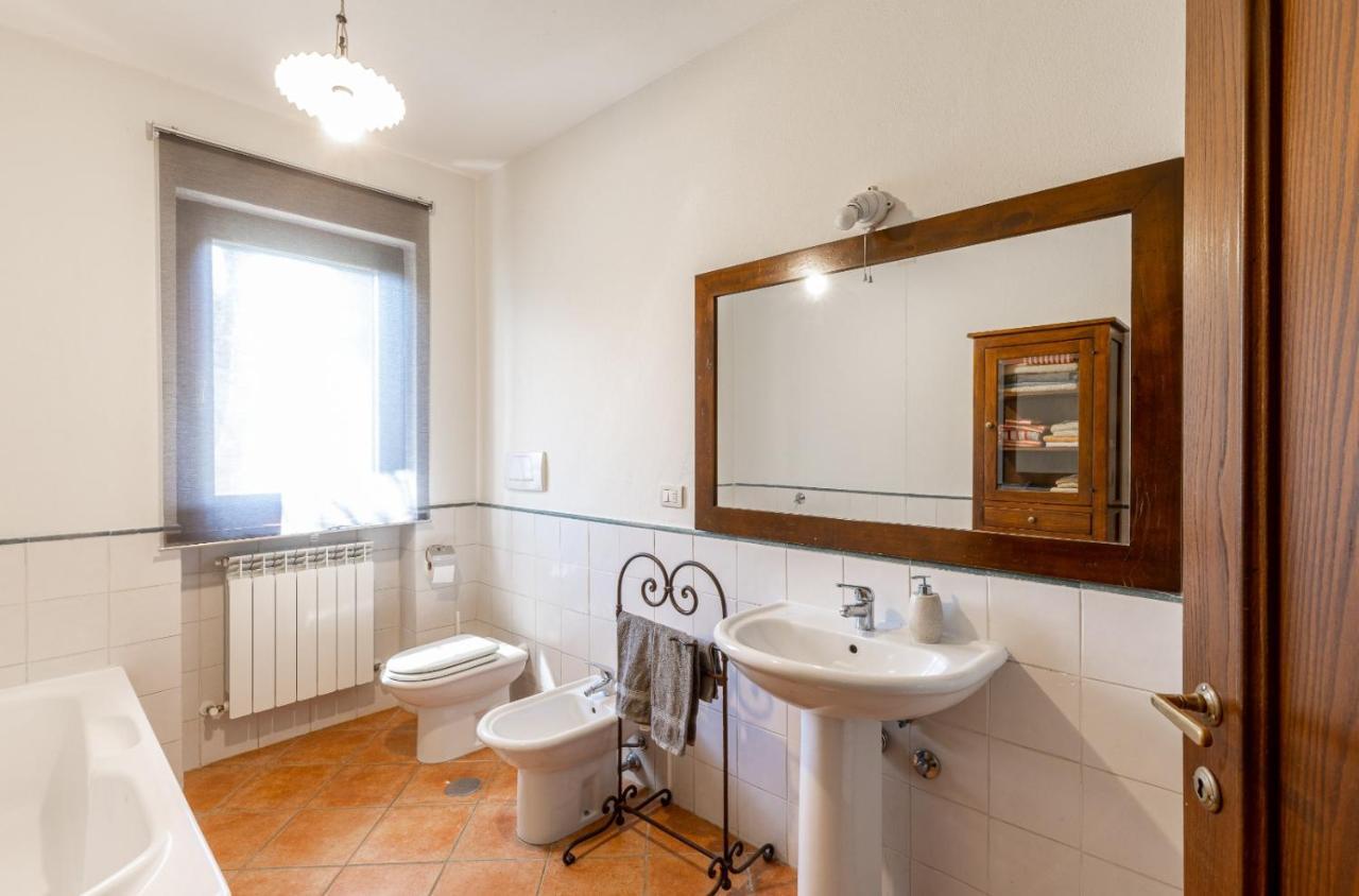 Casa Vacanze Colonnata Губбіо Екстер'єр фото
