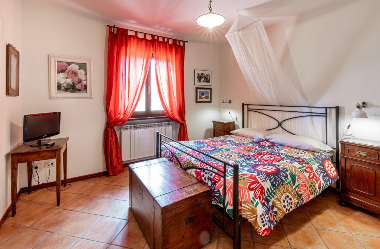 Casa Vacanze Colonnata Губбіо Екстер'єр фото