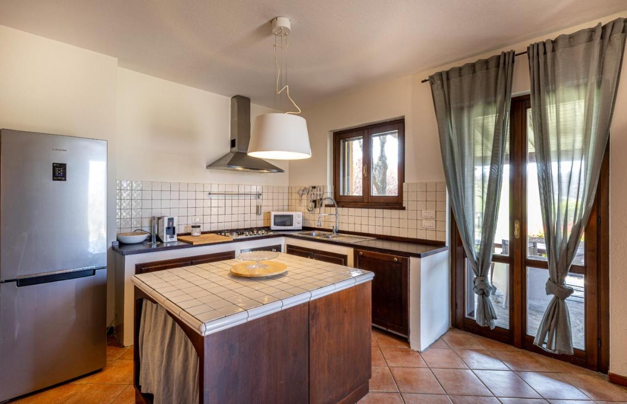 Casa Vacanze Colonnata Губбіо Екстер'єр фото